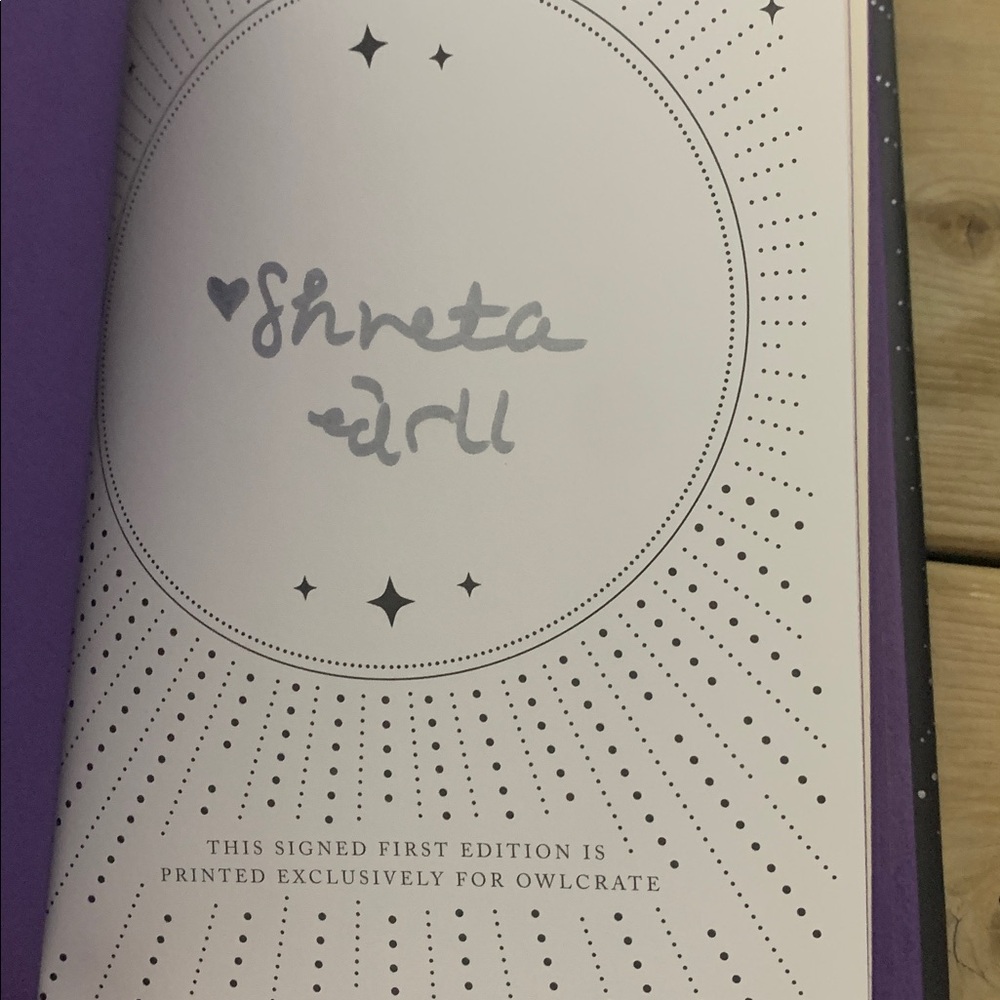 Signed Owlcrate Star Daughter Hardcover Book by Shveta Thakrar - Picture 7 of 8